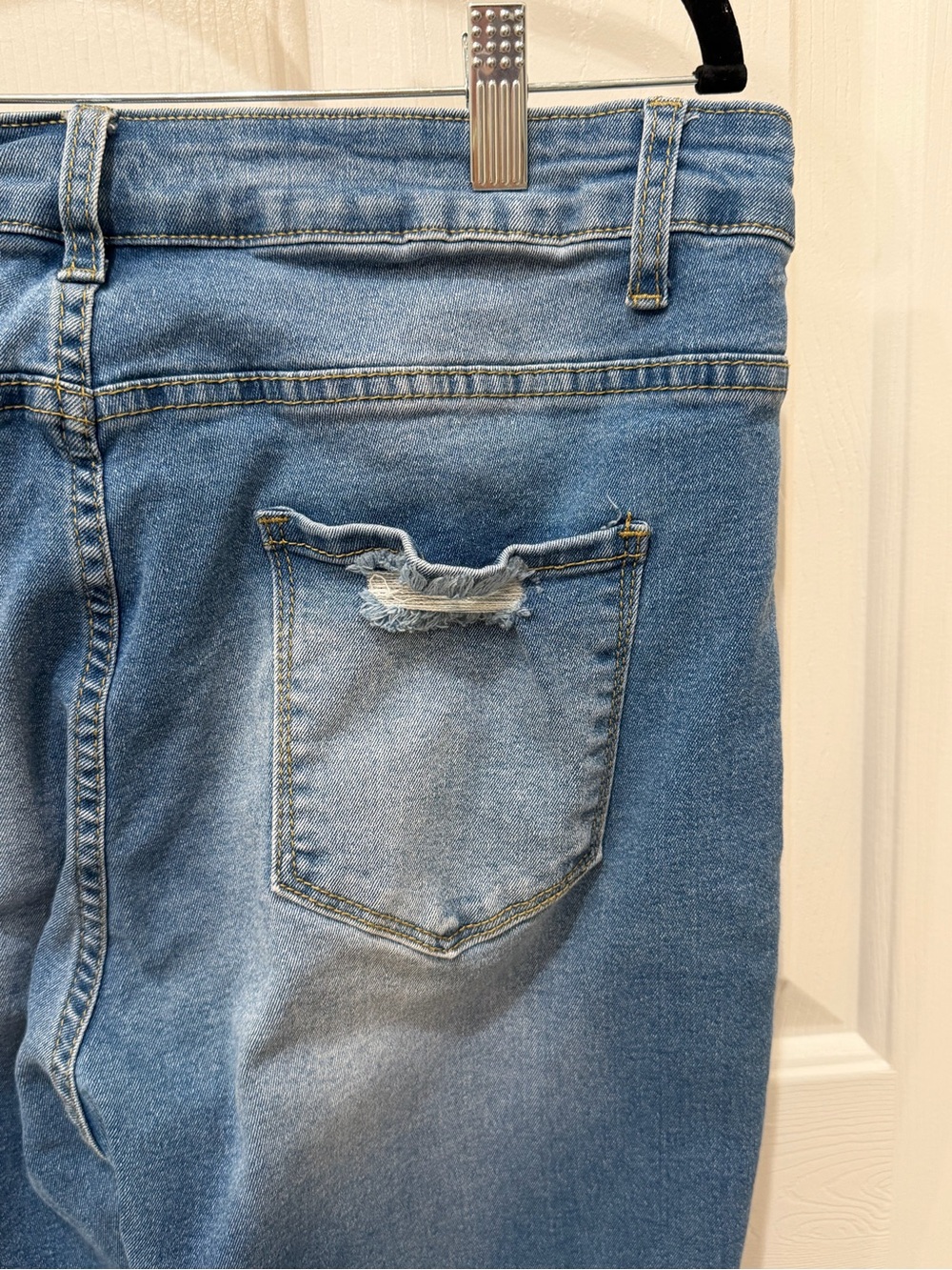 Wide Leg Distressed Jeans in Medium Blue - Picture 7 of 7